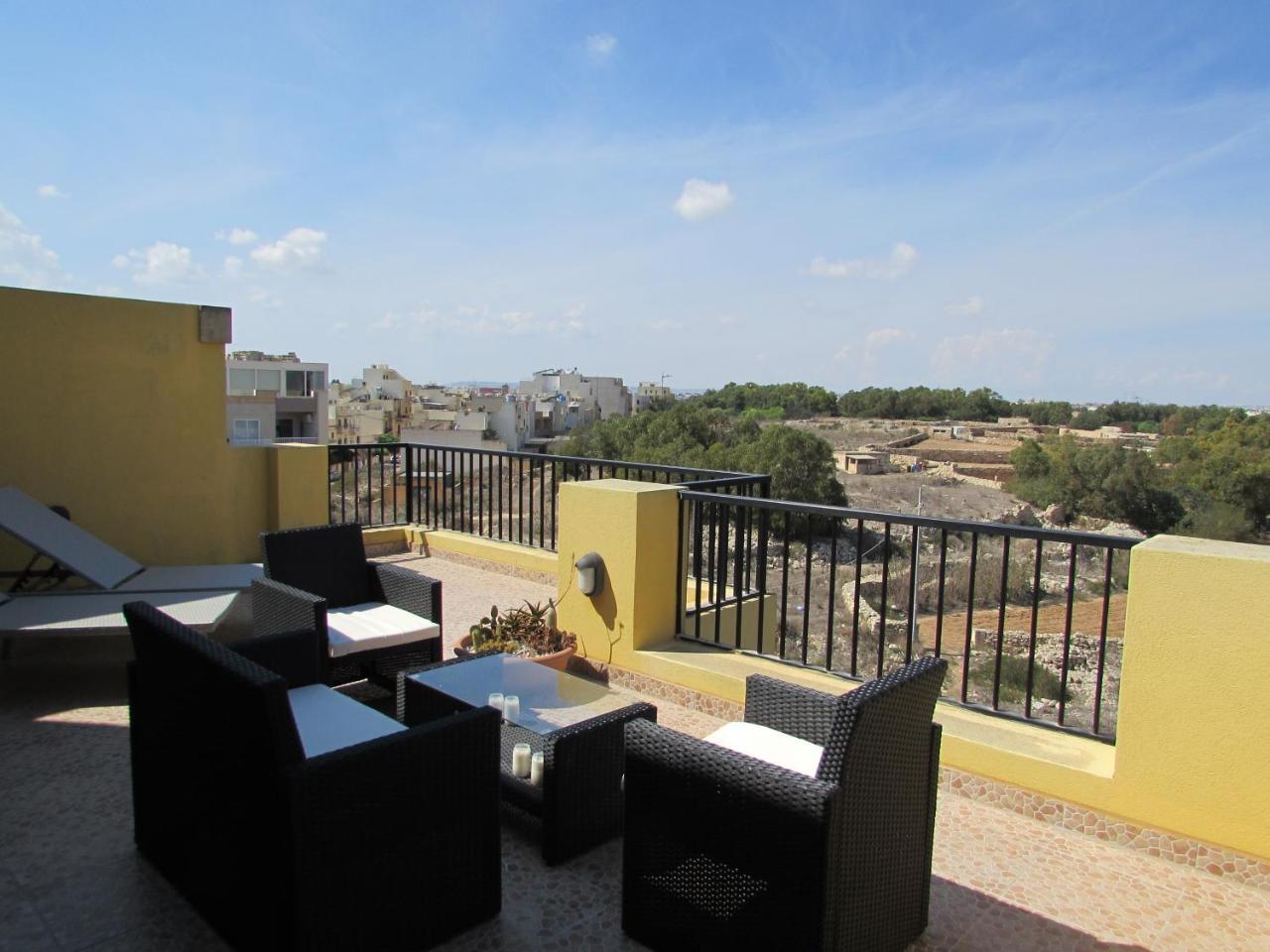 Panoramic Penthouse In Marsascala Which Enjoys Sea And Country Views Lejlighed Marsaskala Eksteriør billede