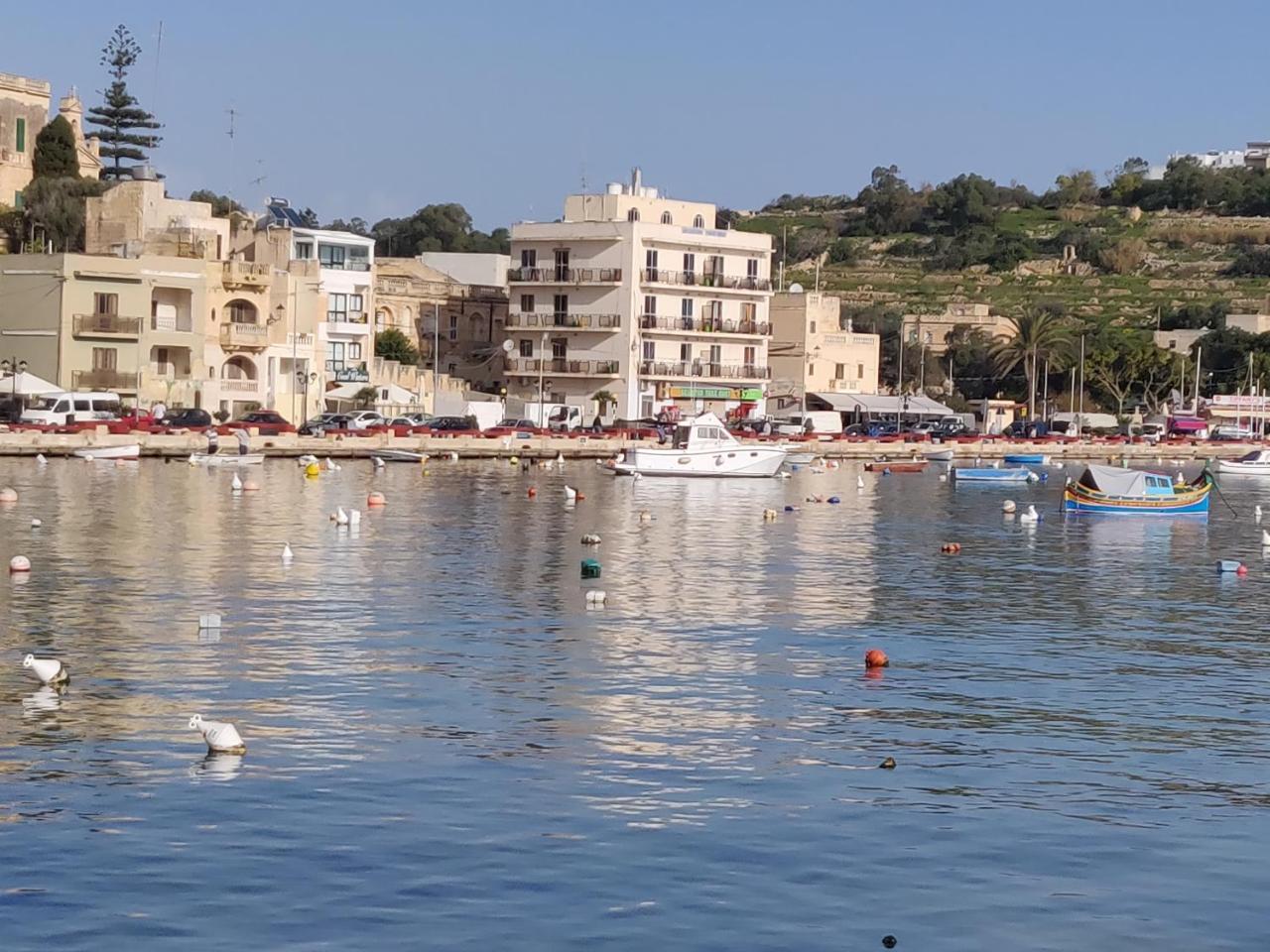 Panoramic Penthouse In Marsascala Which Enjoys Sea And Country Views Lejlighed Marsaskala Eksteriør billede