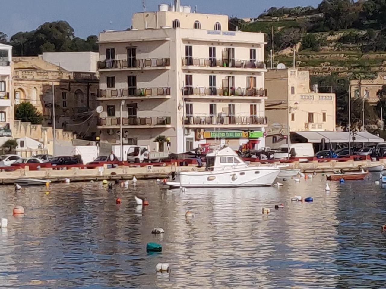 Panoramic Penthouse In Marsascala Which Enjoys Sea And Country Views Lejlighed Marsaskala Eksteriør billede