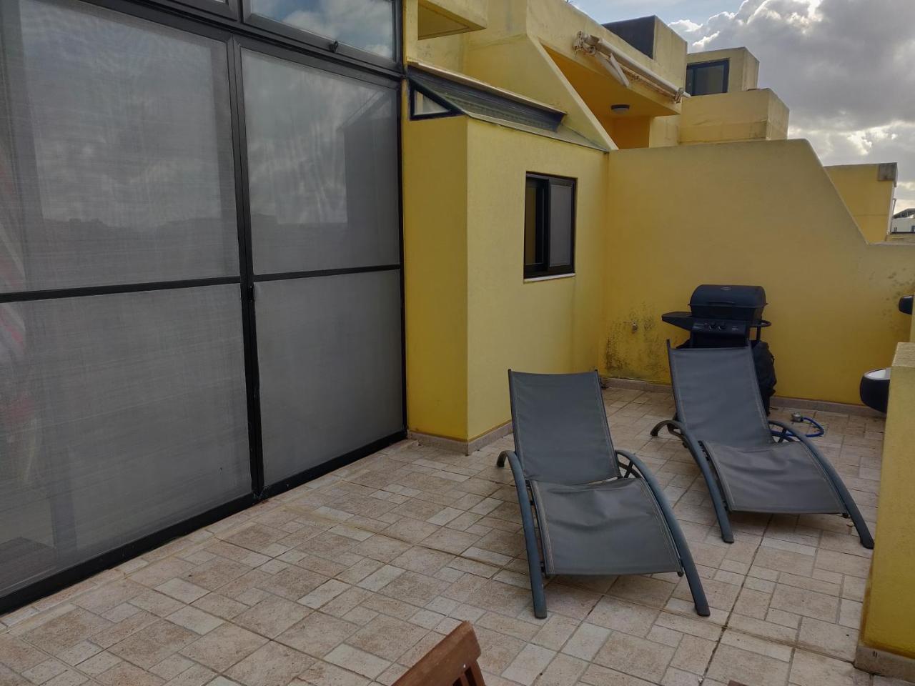 Panoramic Penthouse In Marsascala Which Enjoys Sea And Country Views Lejlighed Marsaskala Eksteriør billede