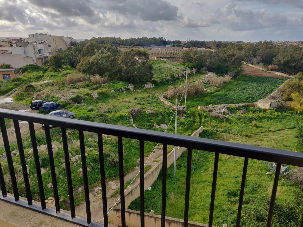 Panoramic Penthouse In Marsascala Which Enjoys Sea And Country Views Lejlighed Marsaskala Eksteriør billede