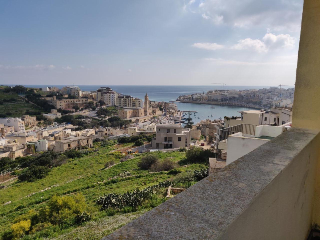 Panoramic Penthouse In Marsascala Which Enjoys Sea And Country Views Lejlighed Marsaskala Eksteriør billede